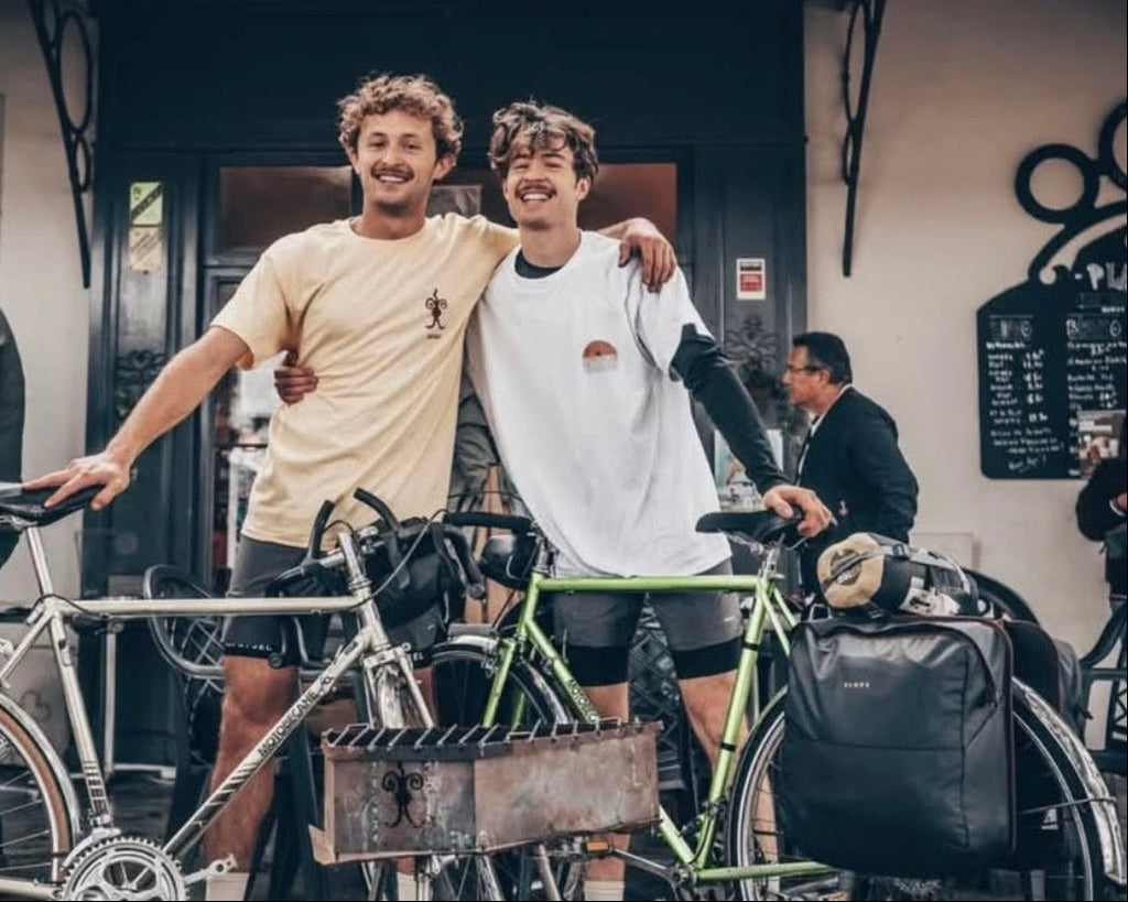 "Nomade" BBQ/CYCLES - ANTIGUO